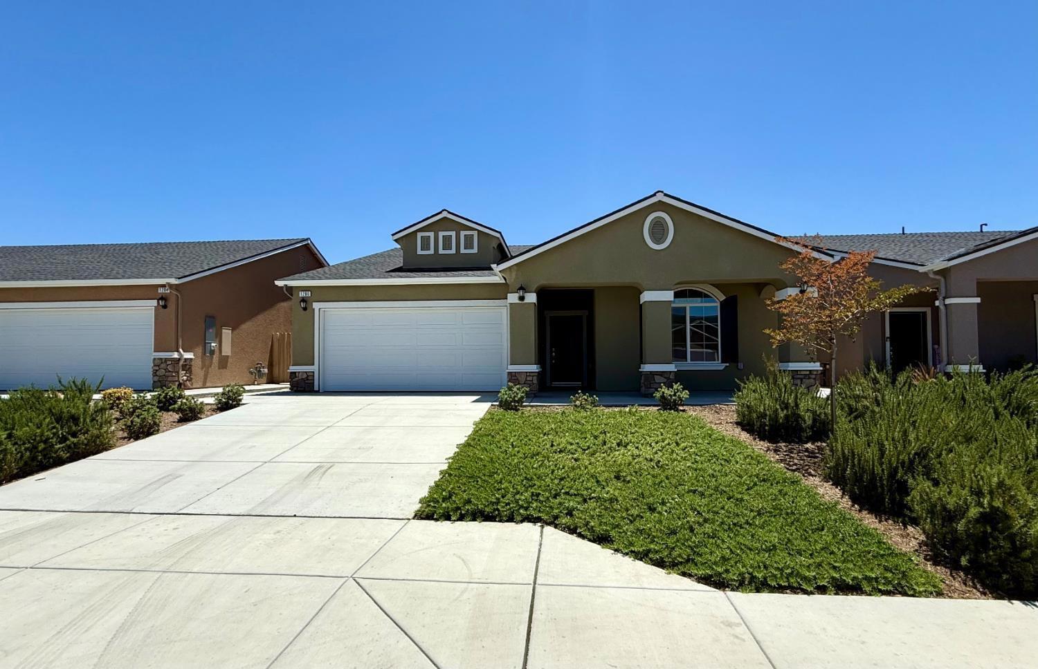 Featured listings