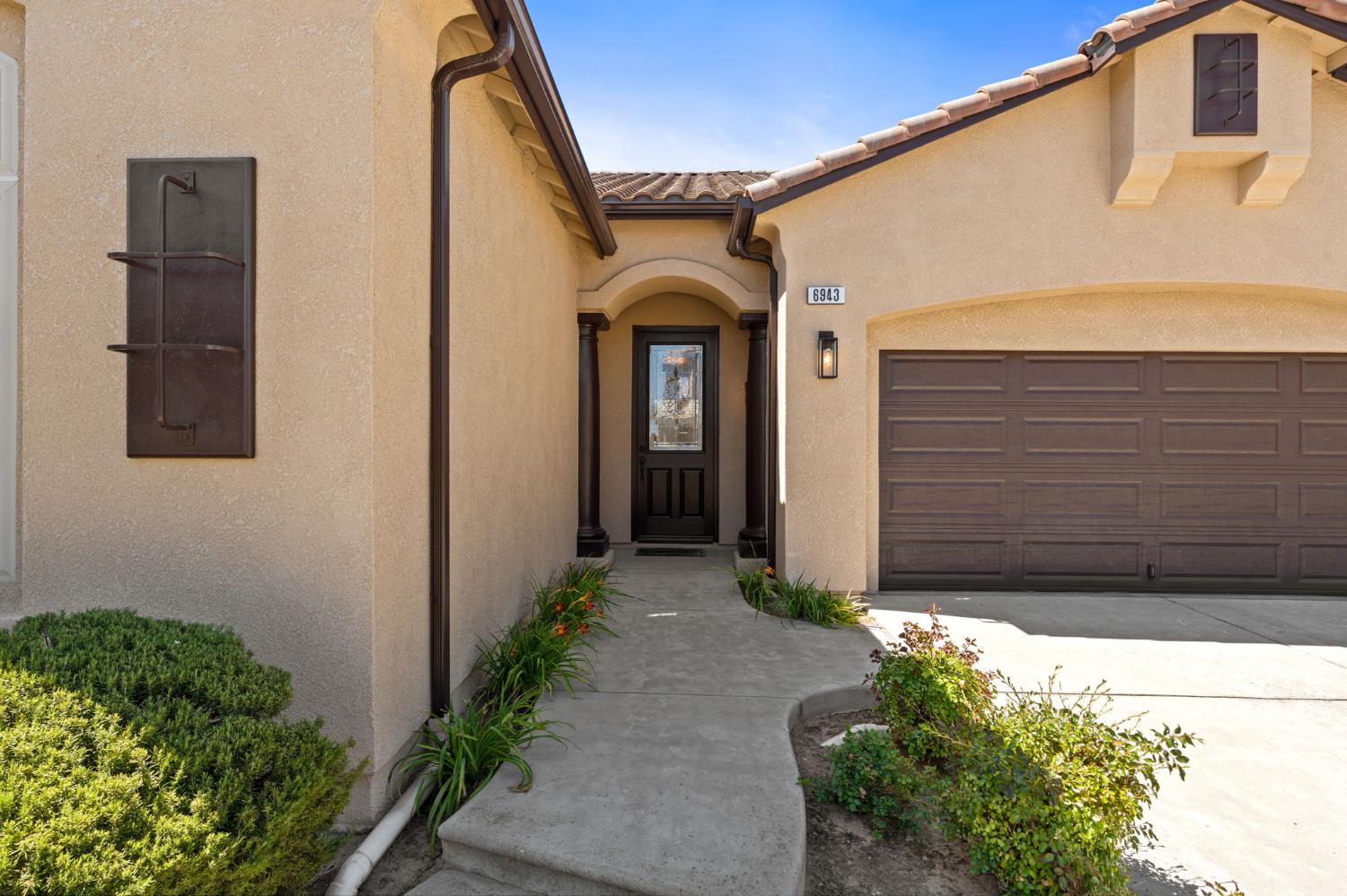 Single Family in Fresno - photo 3