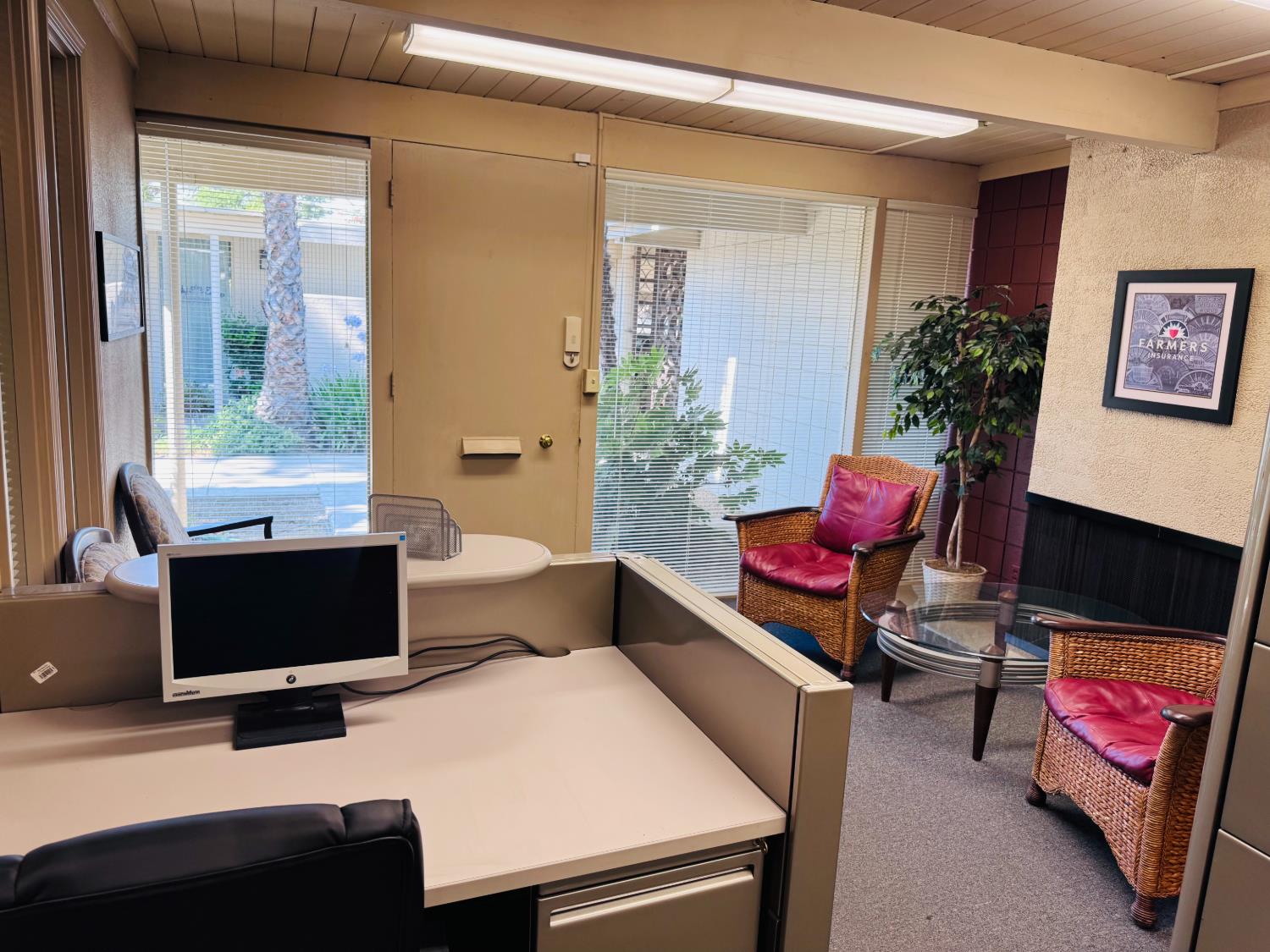 Commercial in Fresno - photo 3