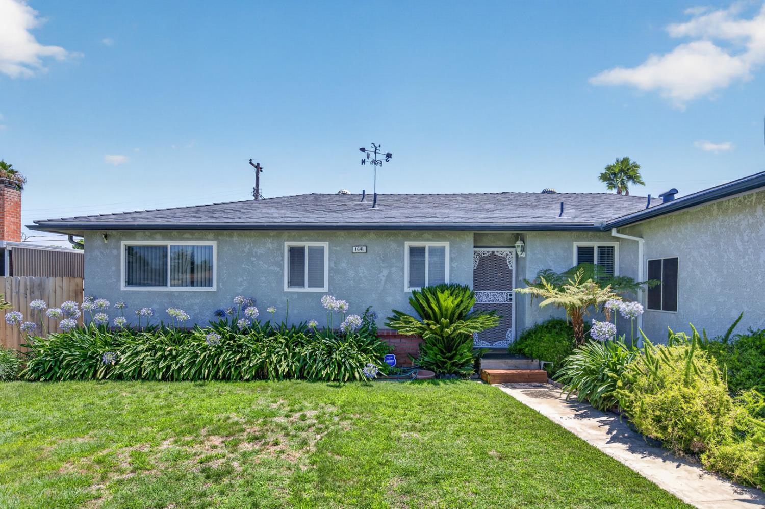 Single Family in Clovis - photo 2