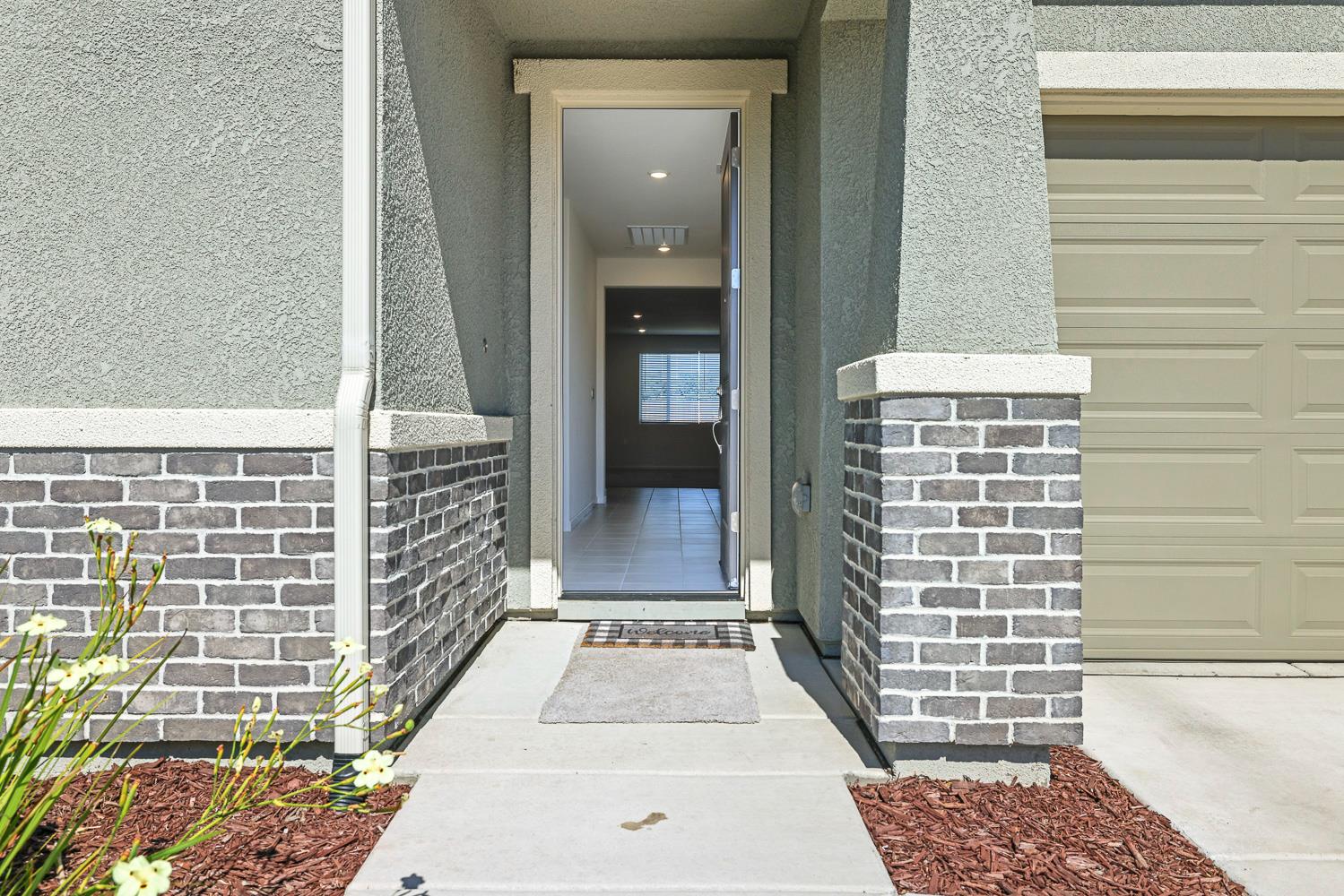 Single Family in Fresno - photo 3
