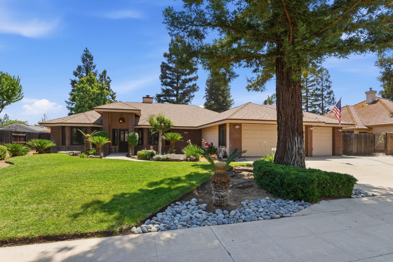 Single Family in Clovis - photo 2