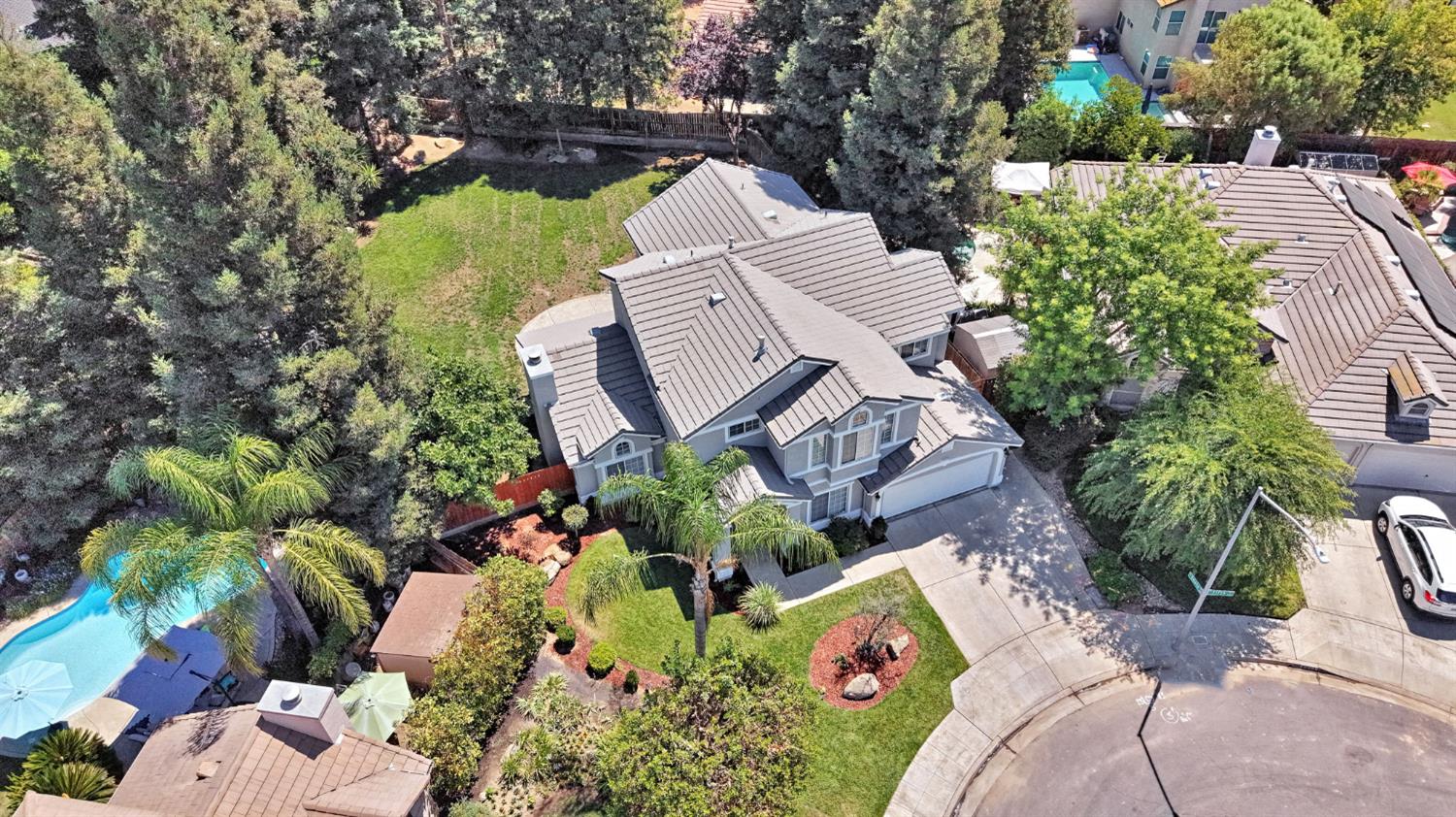 Single Family in Fresno - photo 2