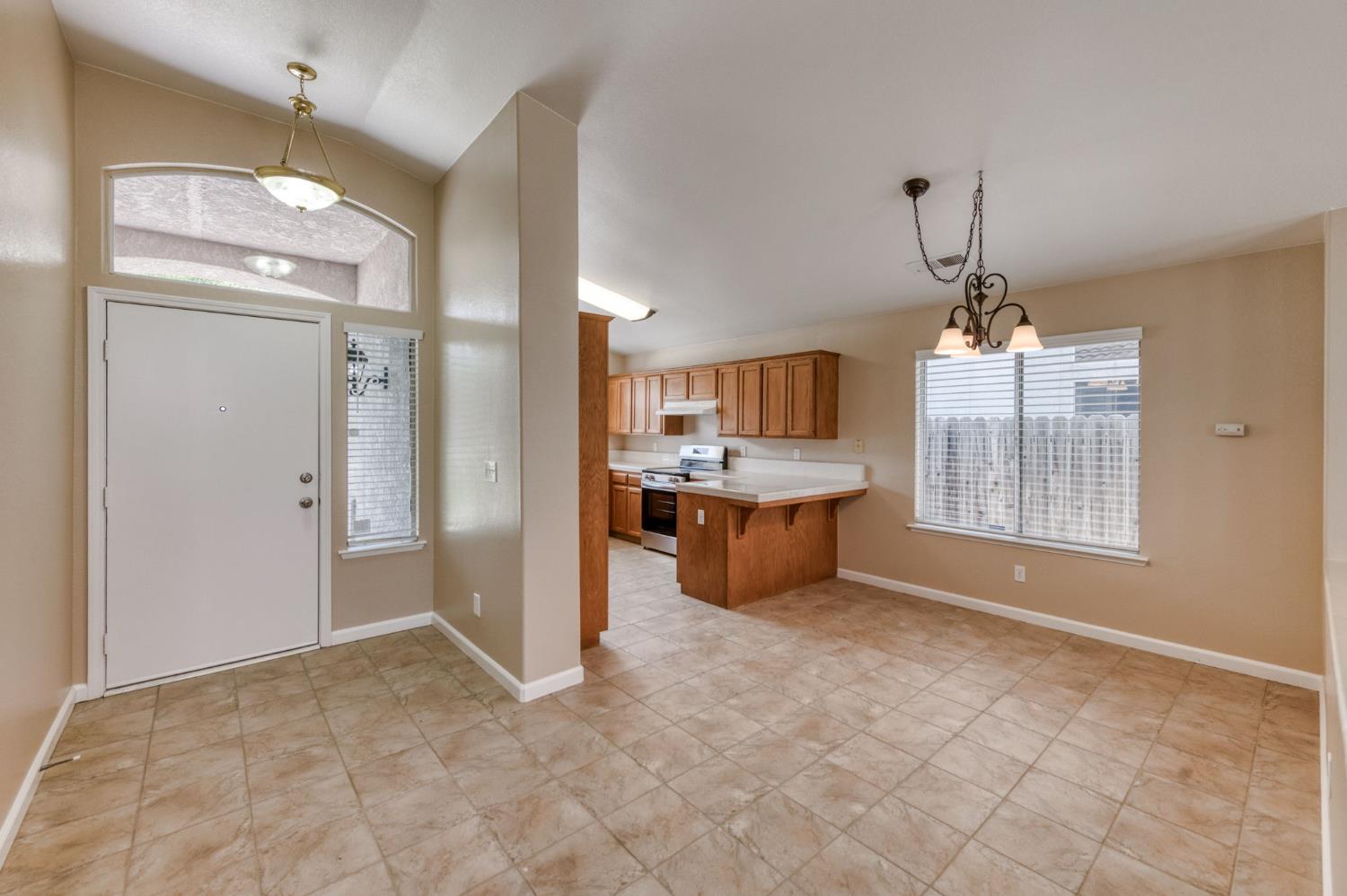 Single Family in Fresno - photo 3