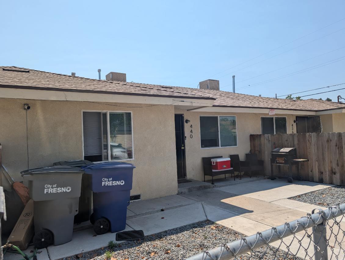 Triplex in Fresno - photo 3
