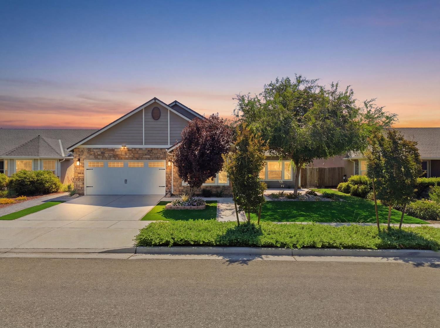 Featured listings