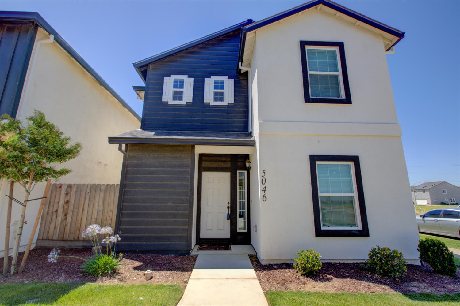 Featured listings