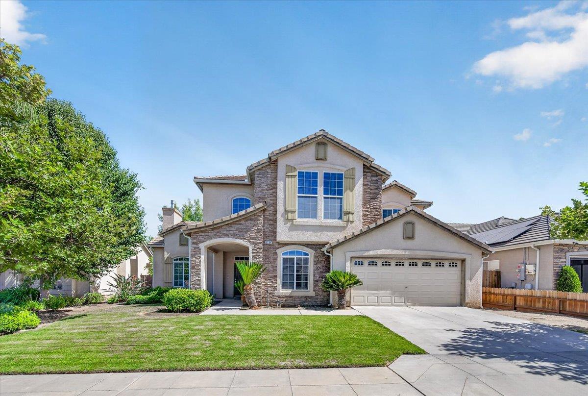 Featured listings