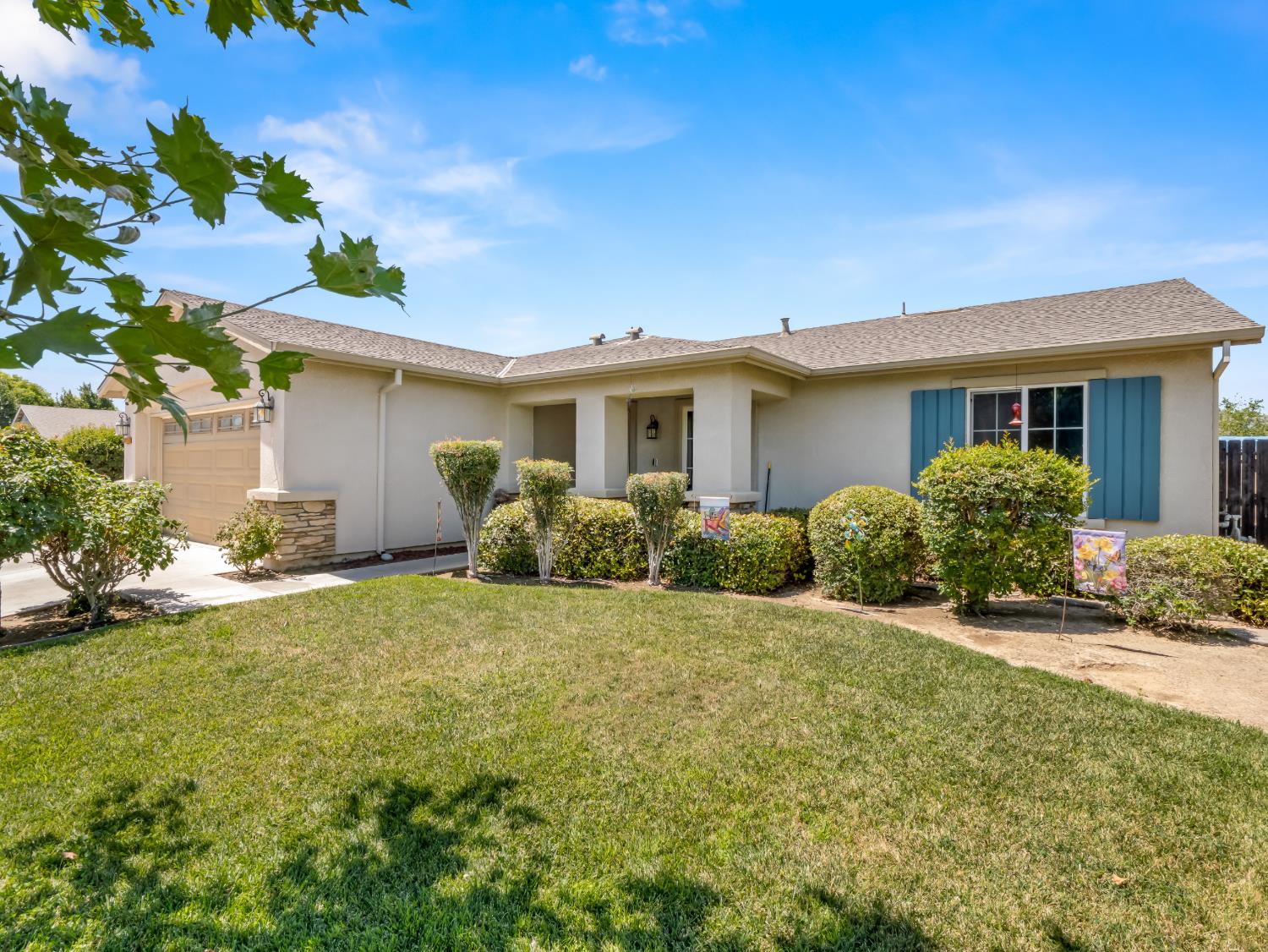 Featured listings
