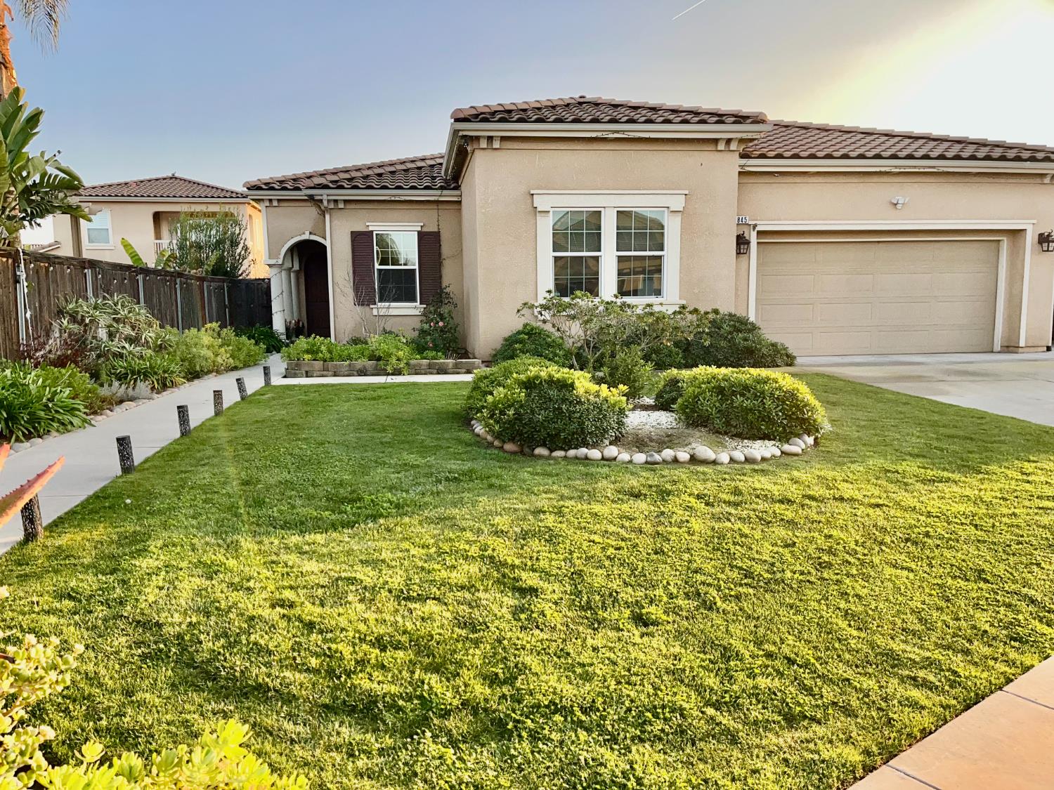 Featured listings