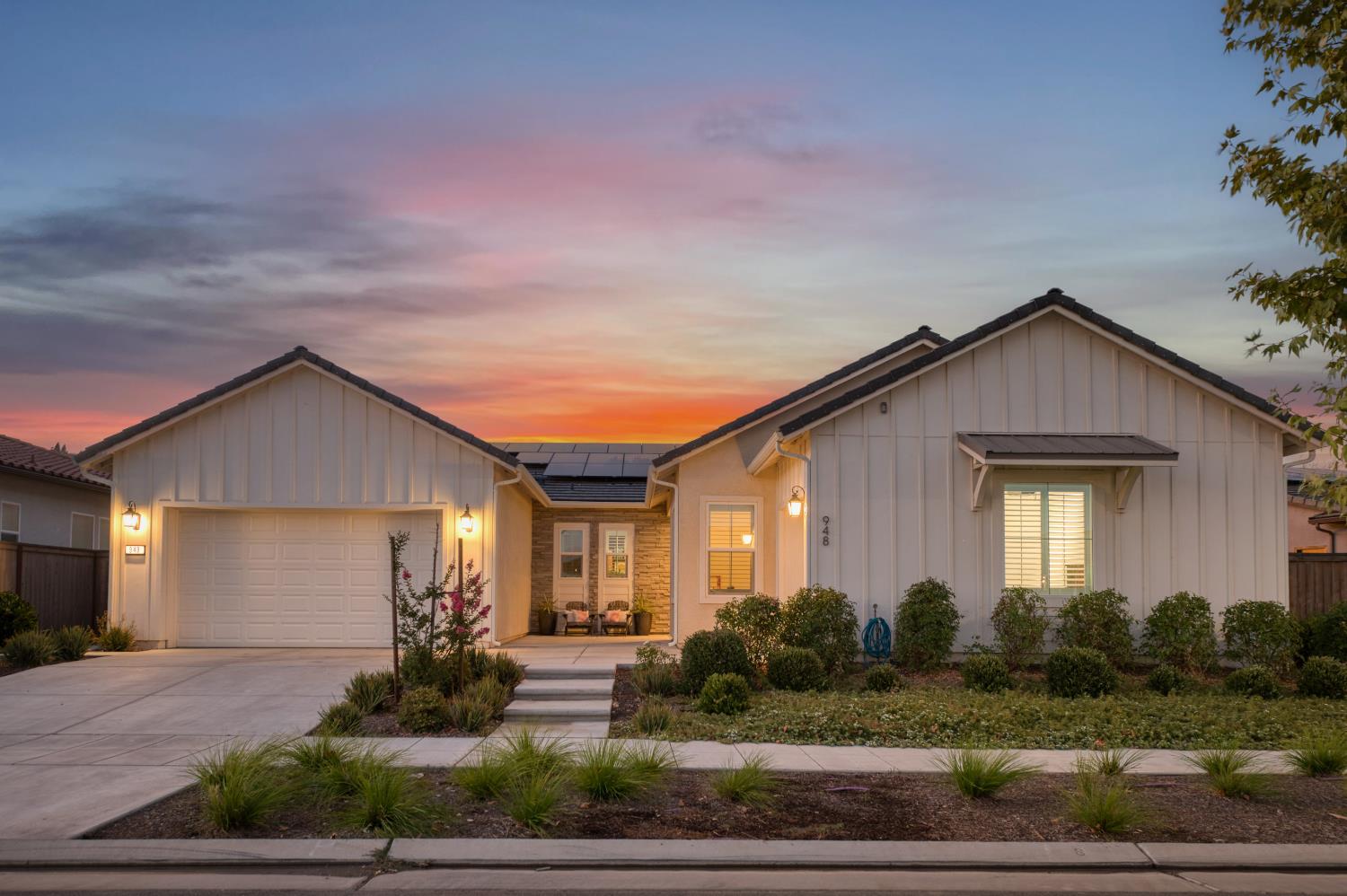 $750,000+ $750,000+
