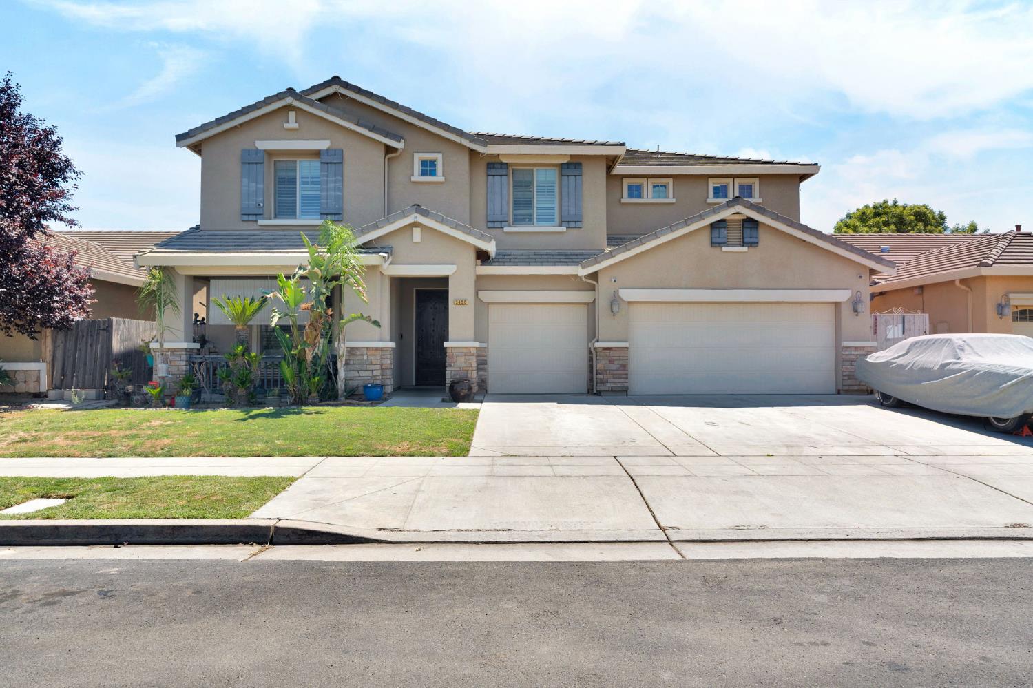 Featured listings