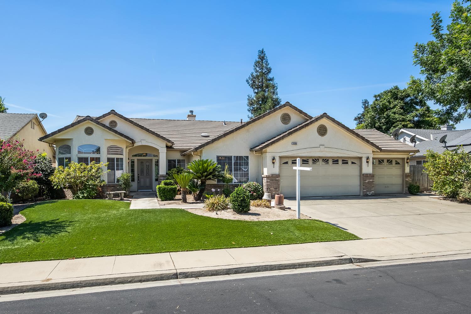 Featured listings