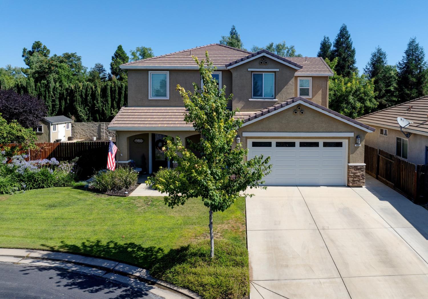 Featured listings