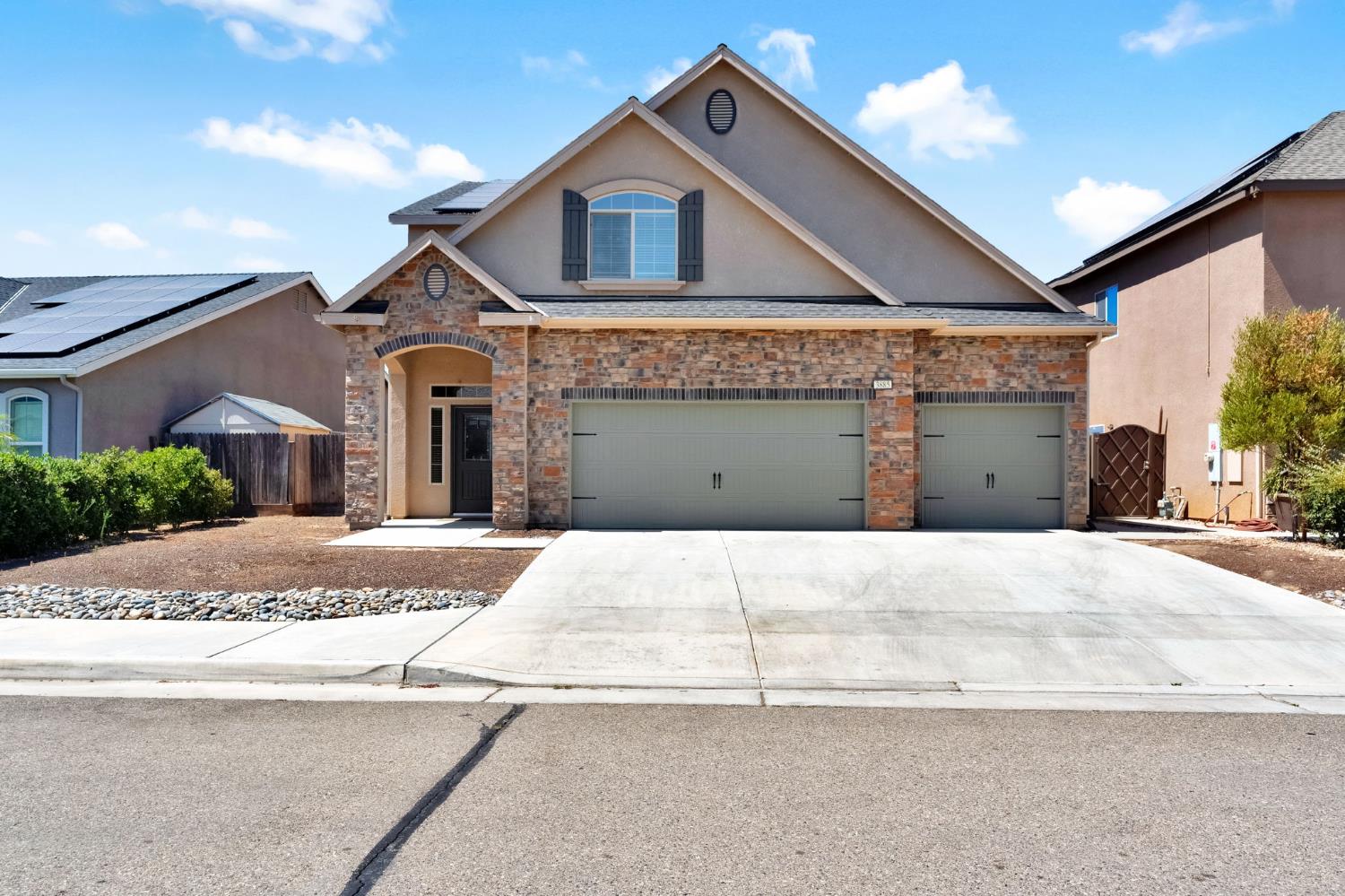 Featured listings