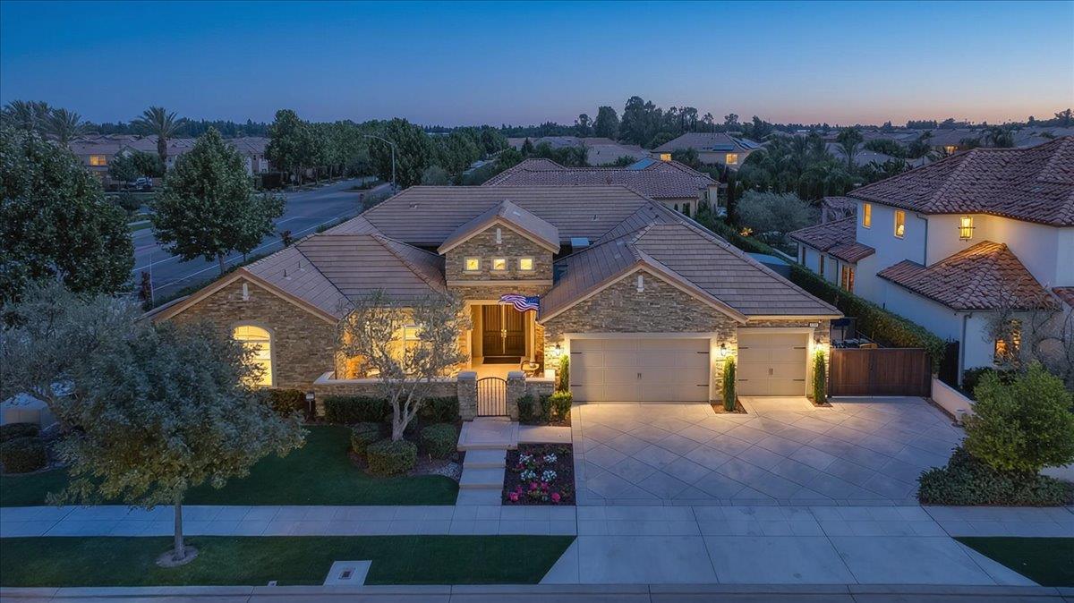 Featured listings
