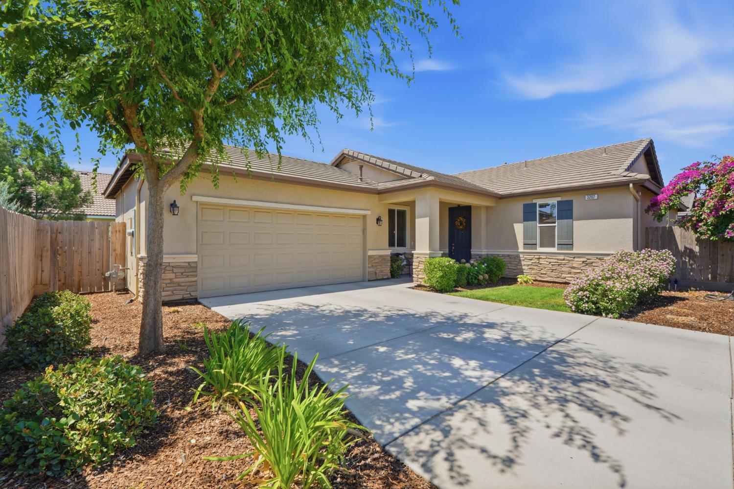 Featured listings