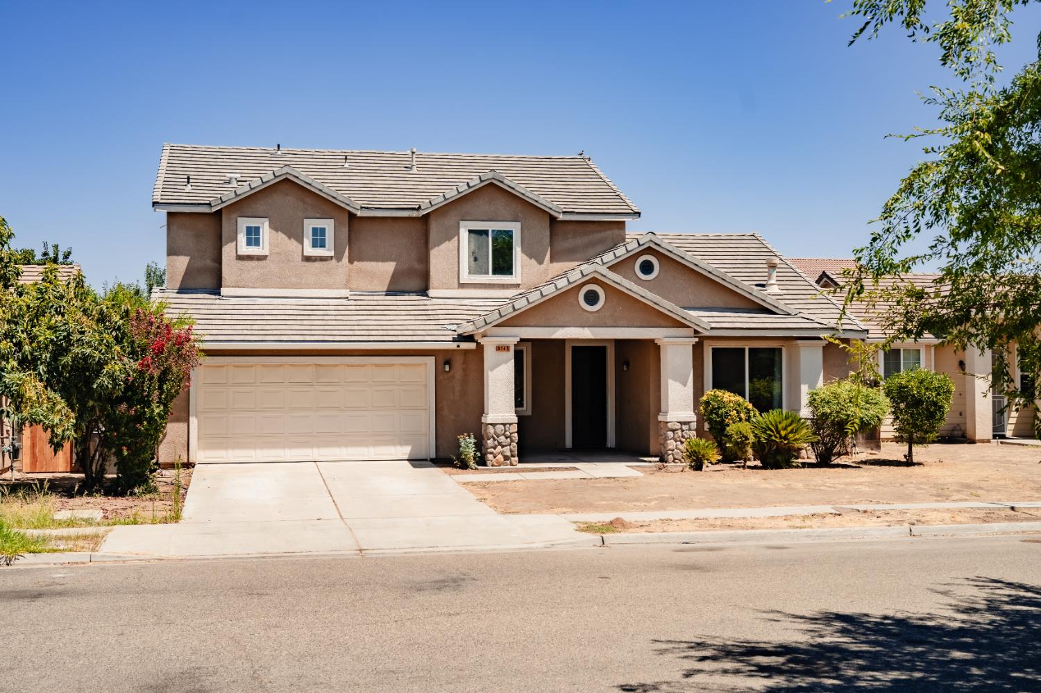 Featured listings