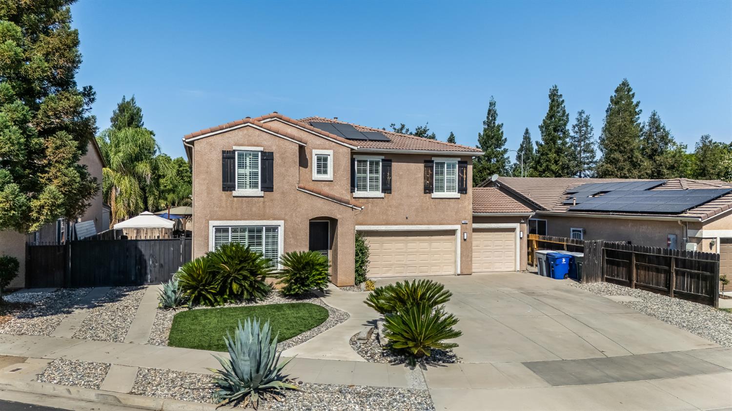 Featured listings