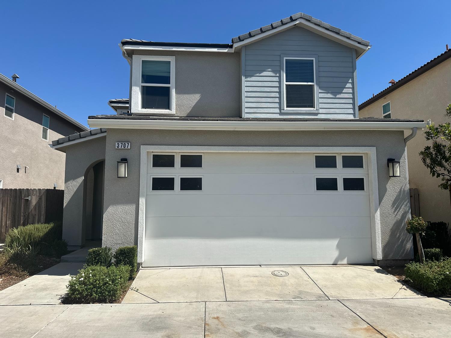 Featured listings