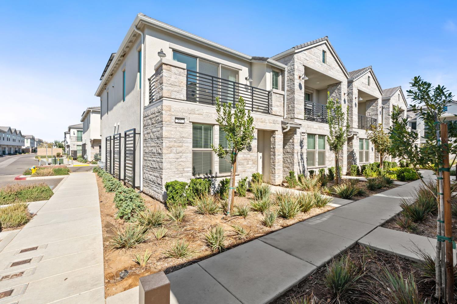 Featured listings