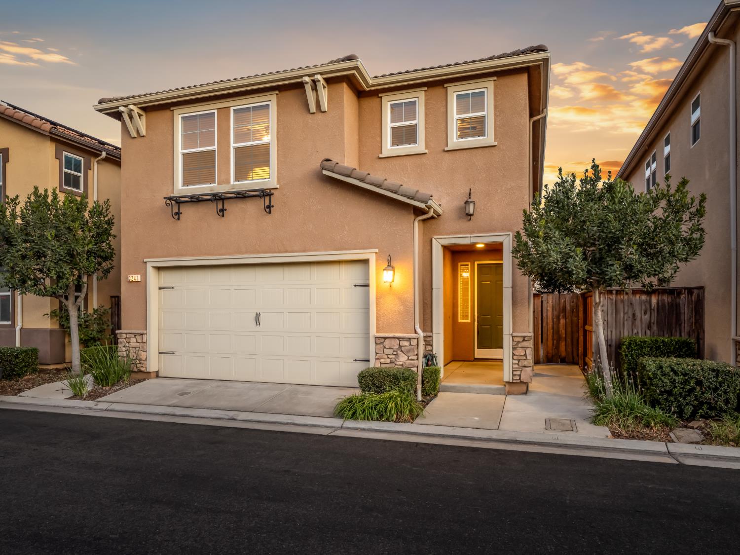 Featured listings