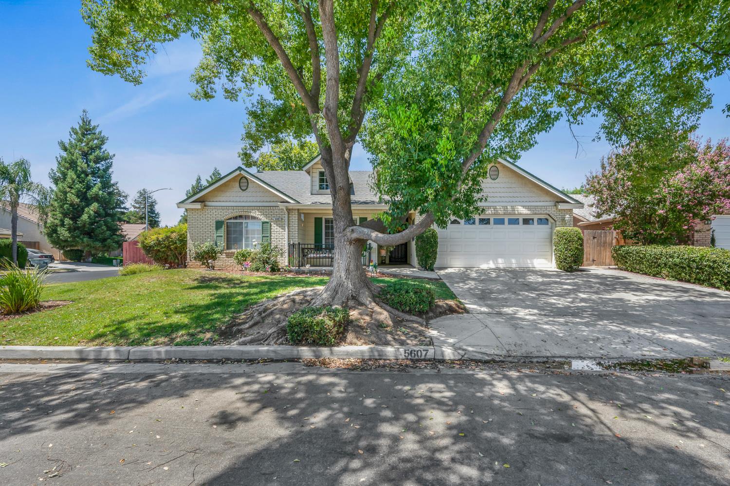 Featured listings