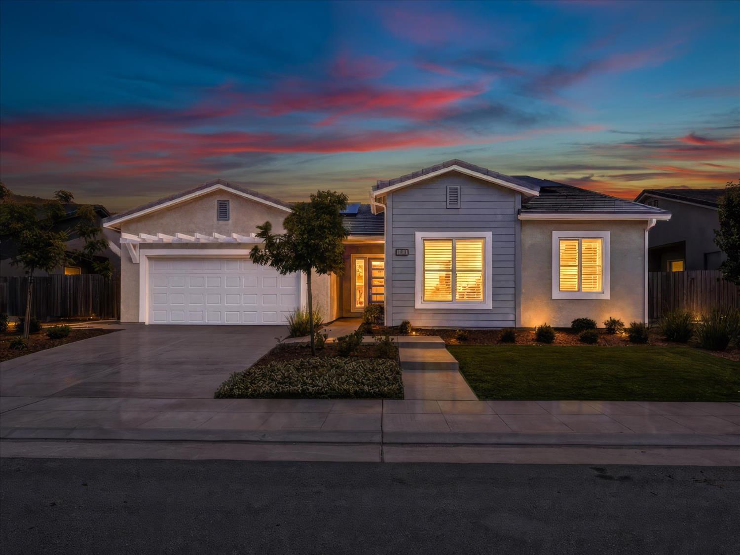 Featured listings