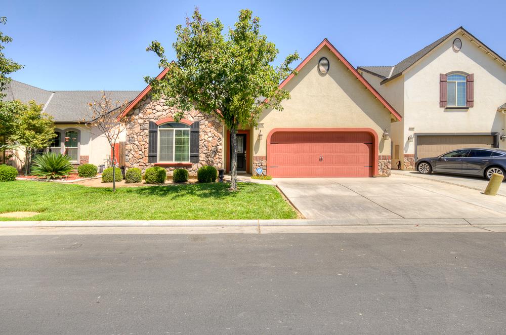 Featured listings