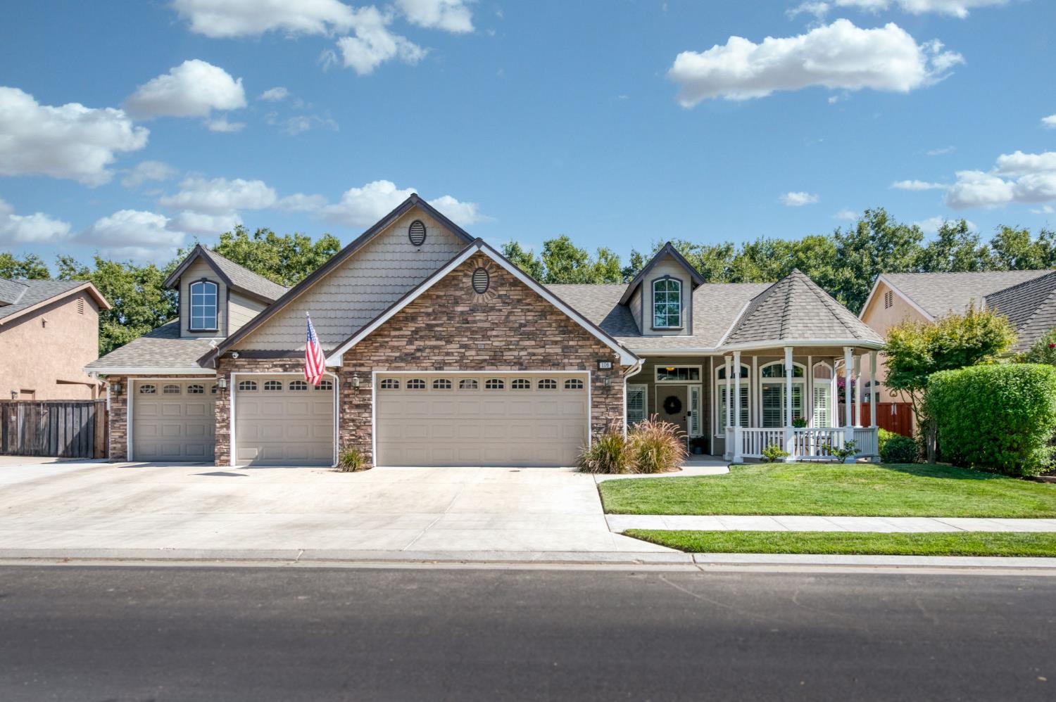 $750,000+ $750,000+