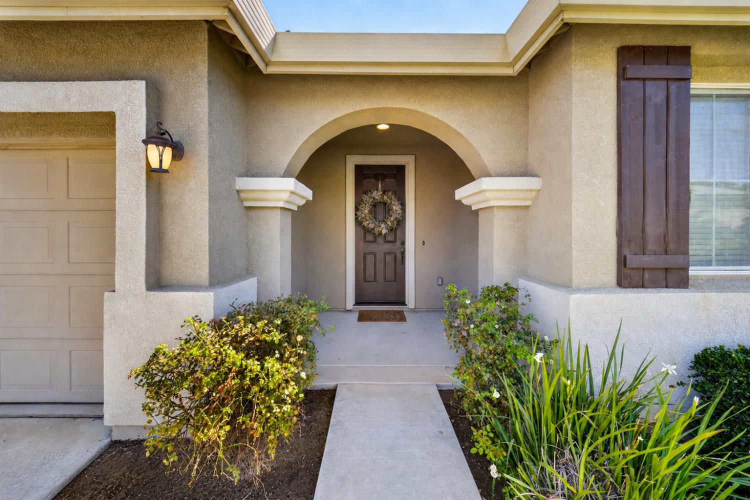 Featured listings