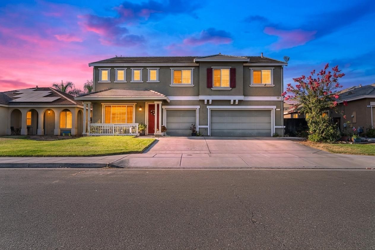 Featured listings