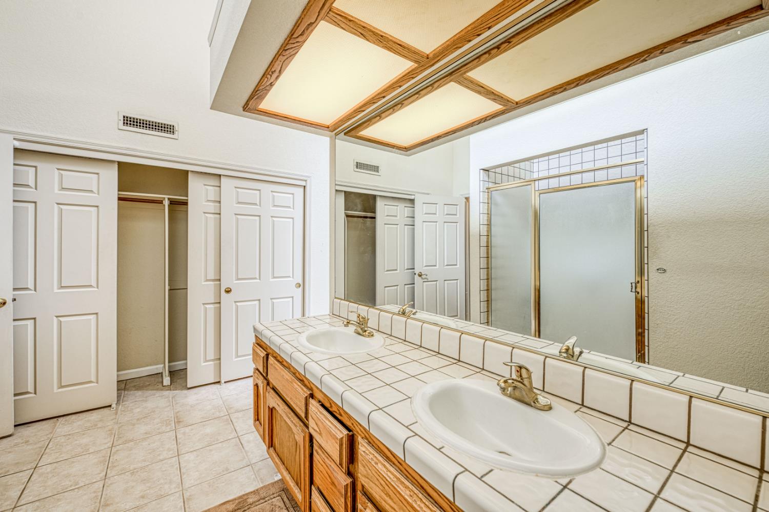 1229 W Bullard Avenue 130
