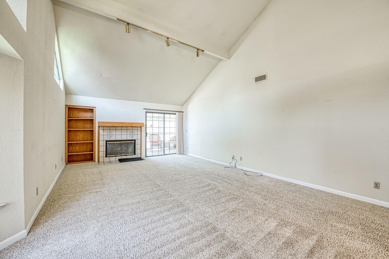 1229 W Bullard Avenue 130