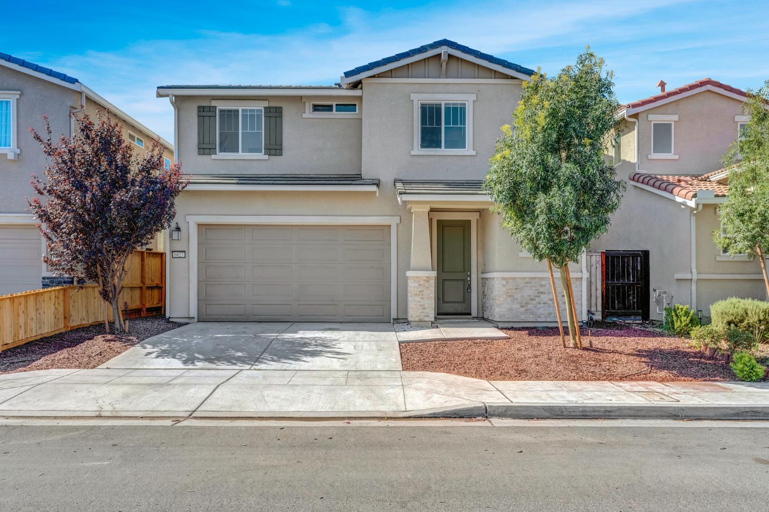 Featured listings