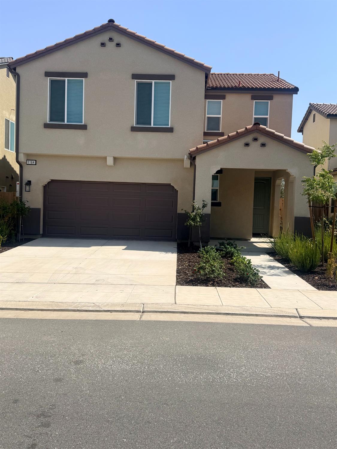 <p>Fresno-Clovis Featured listings</p>