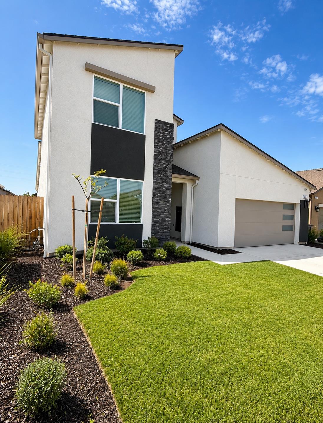 Featured listings