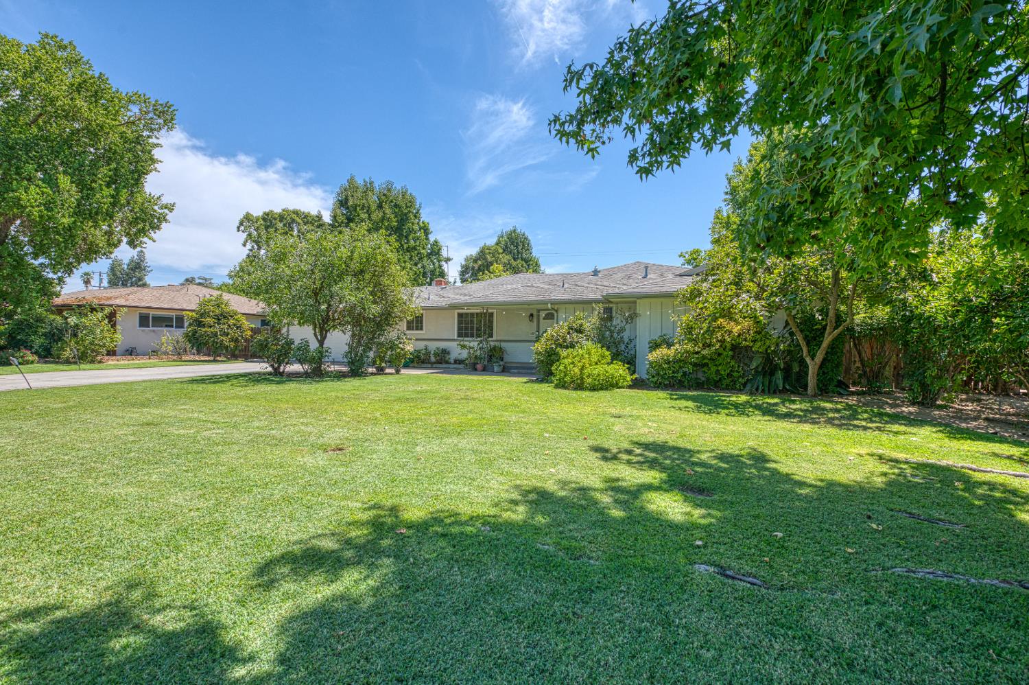 1685 W San Ramon Avenue