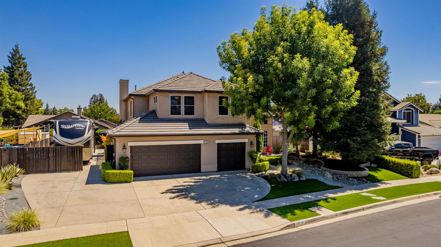 Featured listings