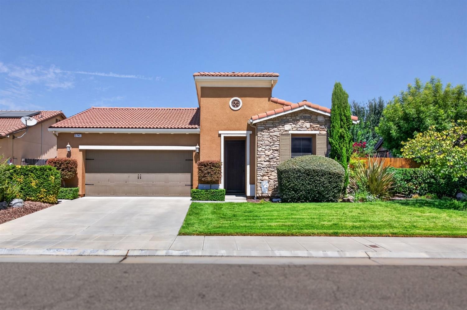 Featured listings