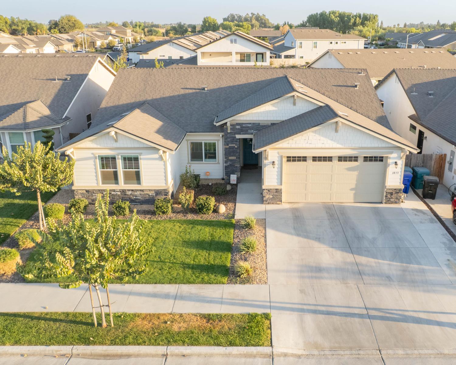 Featured listings