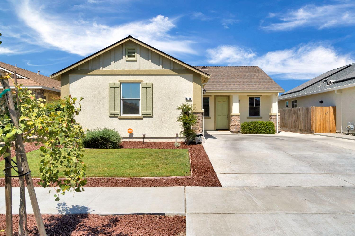 Featured listings
