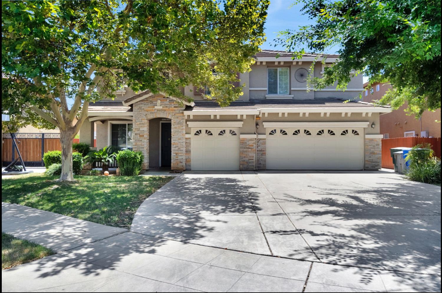 Featured listings