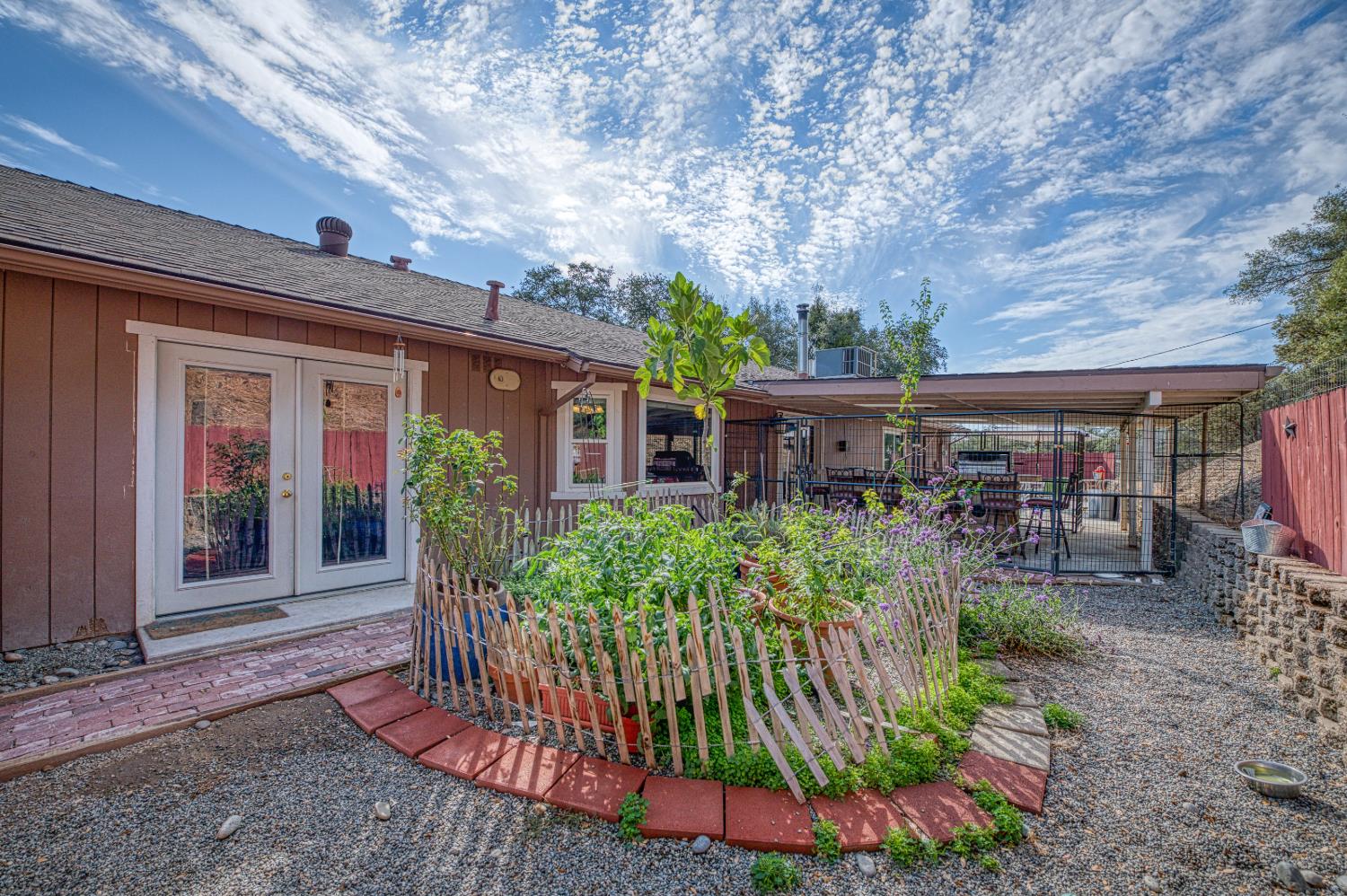 44585 Spring Hill Road