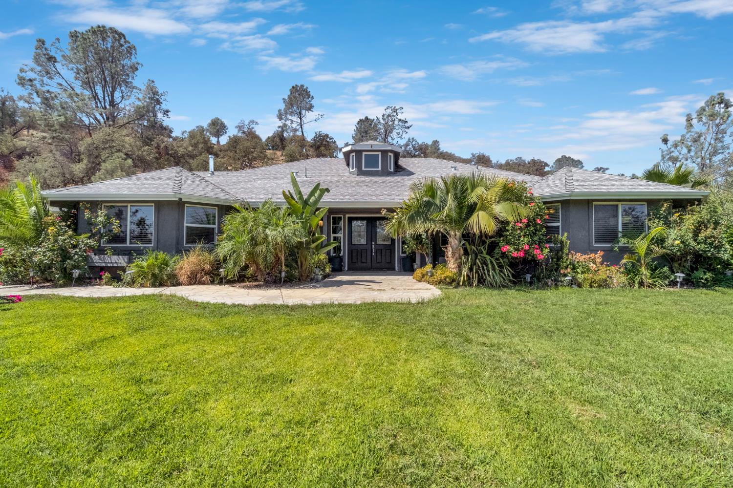 Featured listings