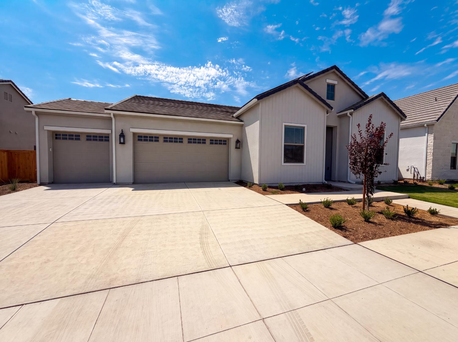 Featured listings