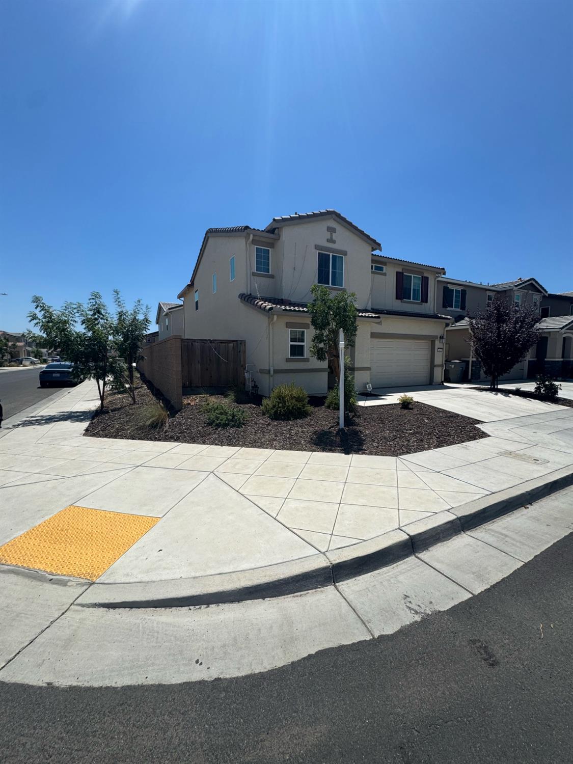 Featured listings