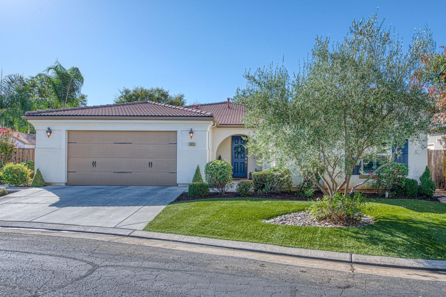 Featured listings