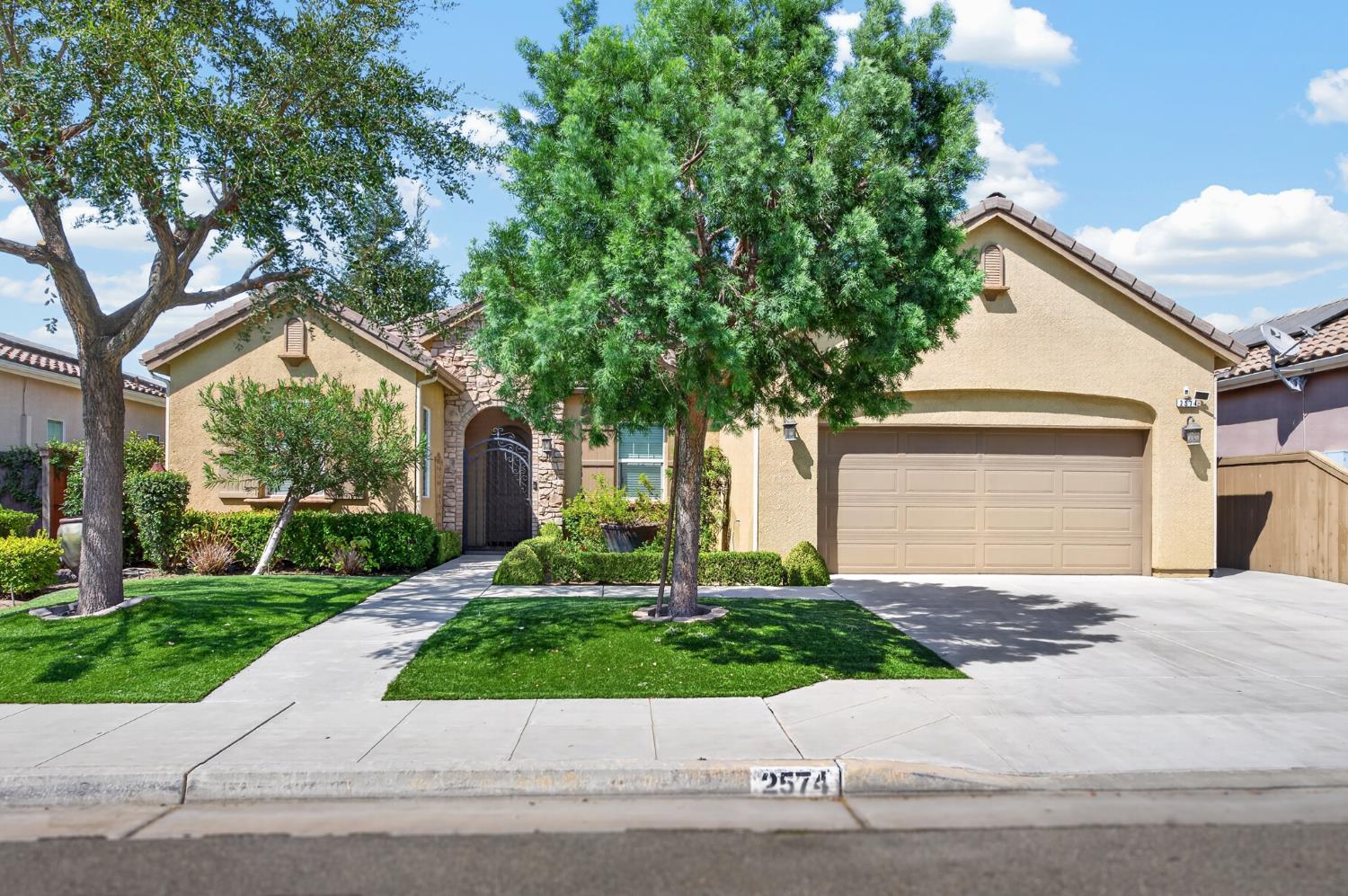 Featured listings