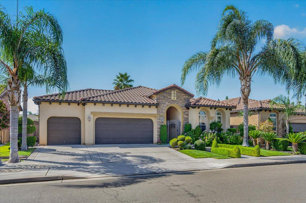 Featured listings